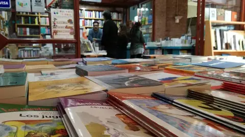 unq libros fb