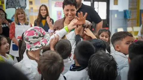 MAYRA PRESENTÓ EL PROGRAMA &ldquo;QUILMES COOPERA 2025 PROYECTOS EDUCATIVOS DE LA COMUNIDAD&rdquo; (1) (1)