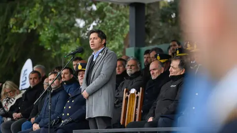 Axel Kicillof jura de bandera de cadetes