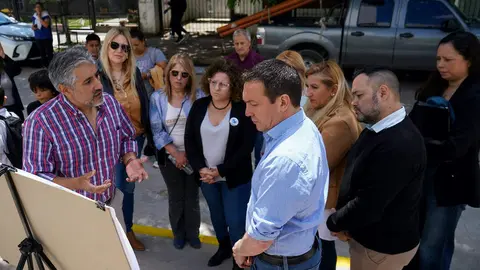 watson en obras en escuelas