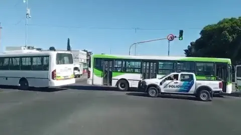 corte de colectivos linea 500