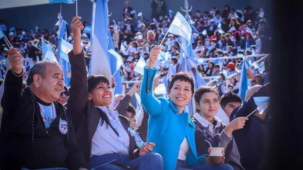 mayra mendoza eva mieri bandera quilmes