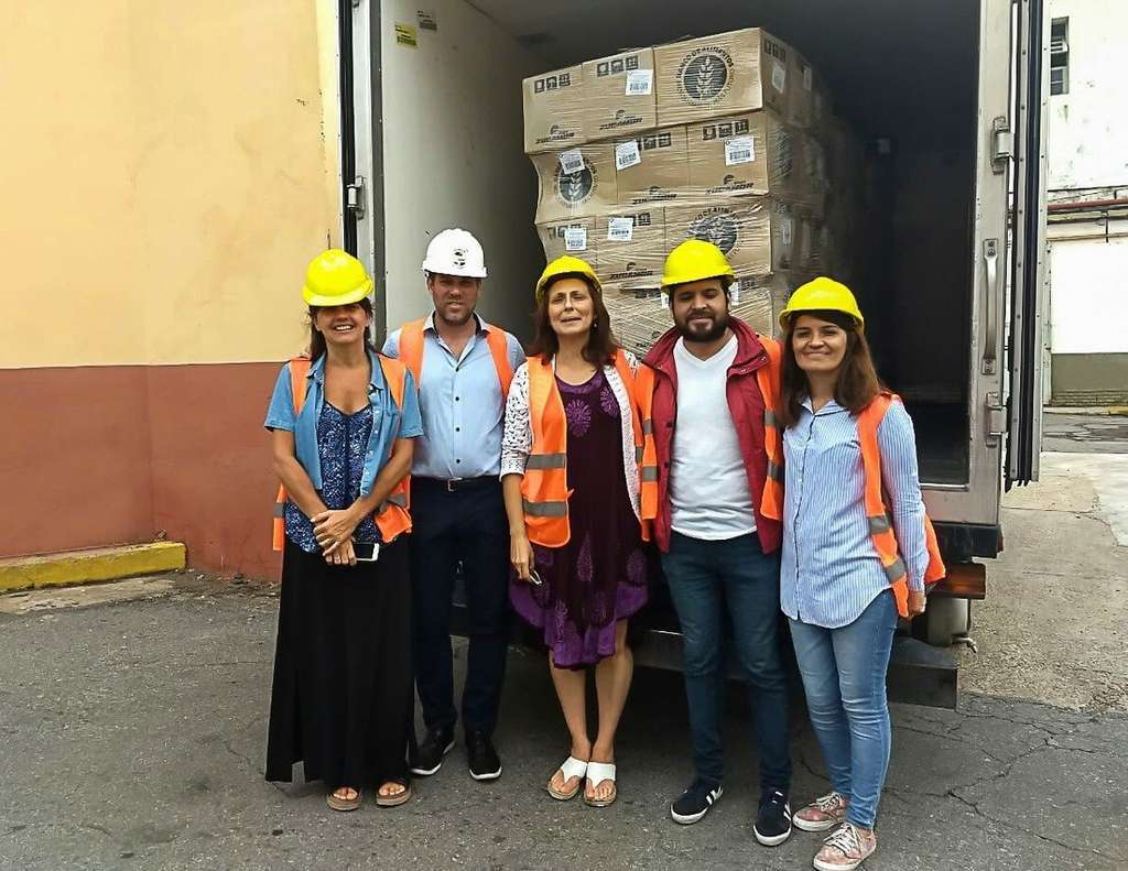 EL MUNICIPIO ENTREGÓ MÁS DE DIEZ MIL PRODUCTOS LÁCTEOS A DOCE ORGANIZACIONES SOCIALES DE LA CIUDAD (4) (1)