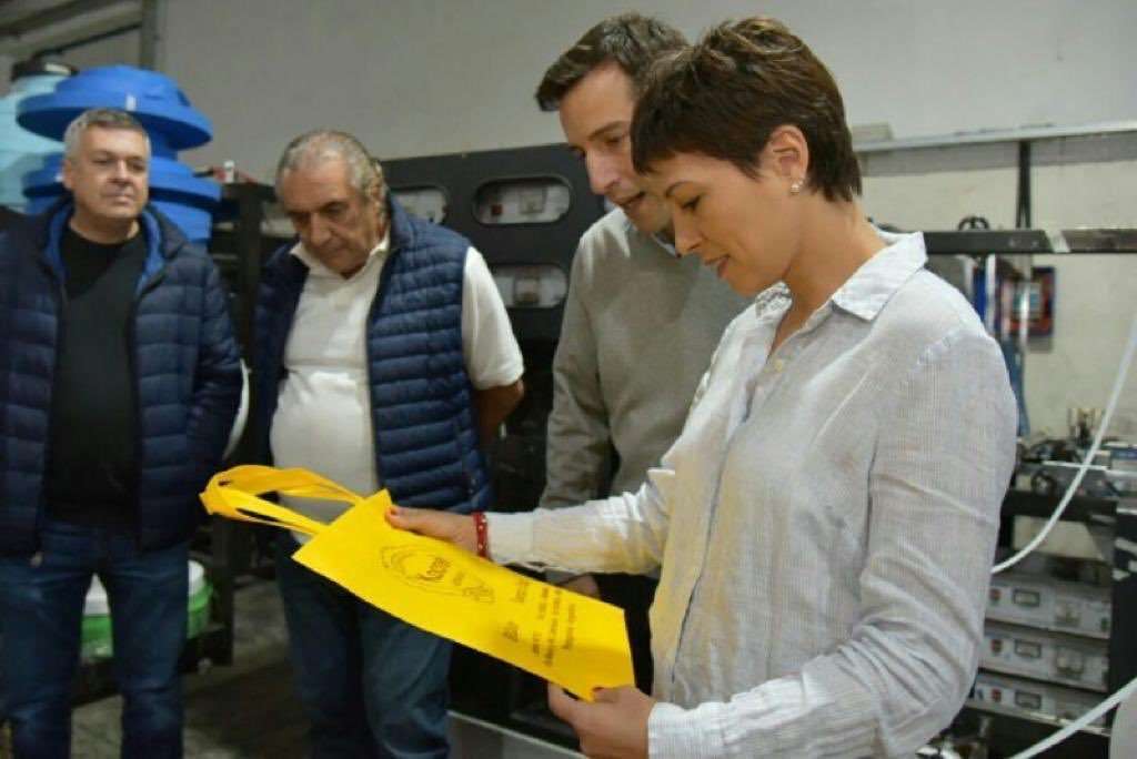 mayra mendoza quilmes pyme bolsa cuatro medios
