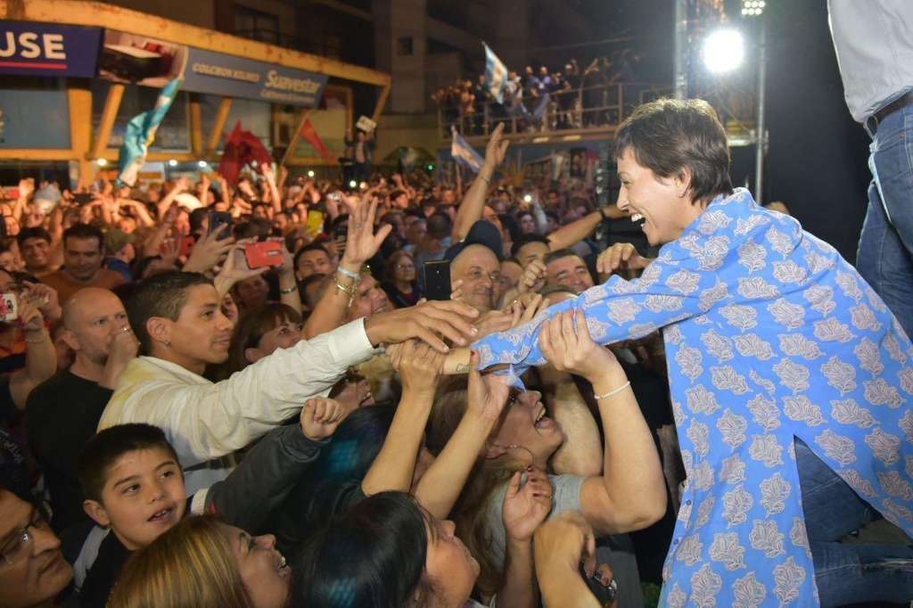 mayra mendoza quilmes intendenta resulados cuatro medios
