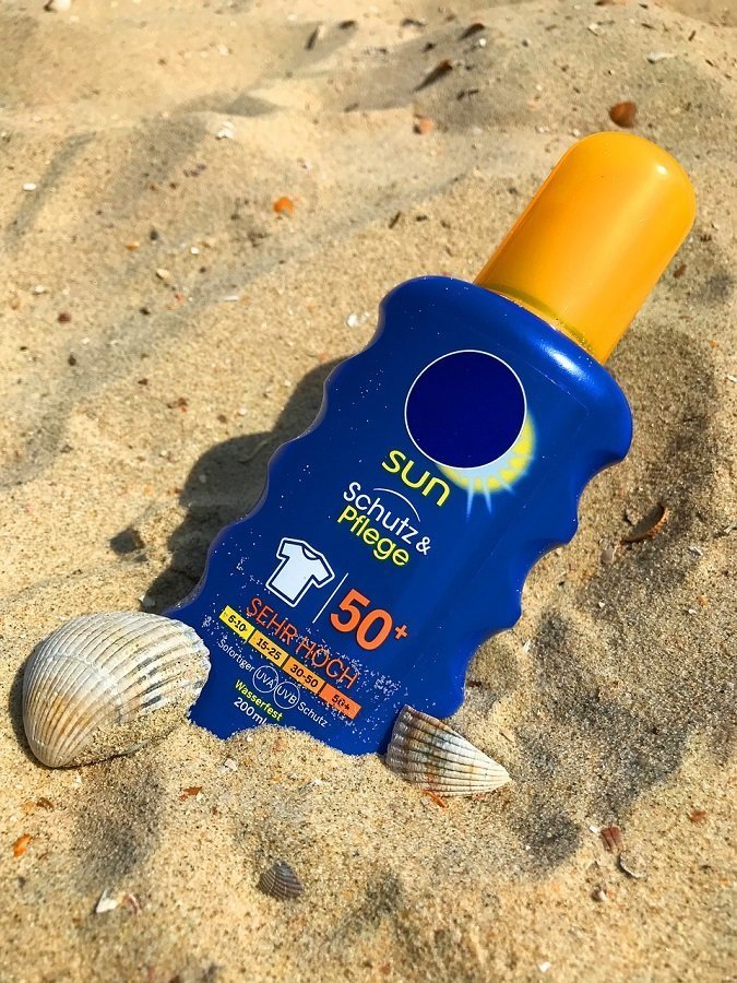 sunscreen-2372366_1280