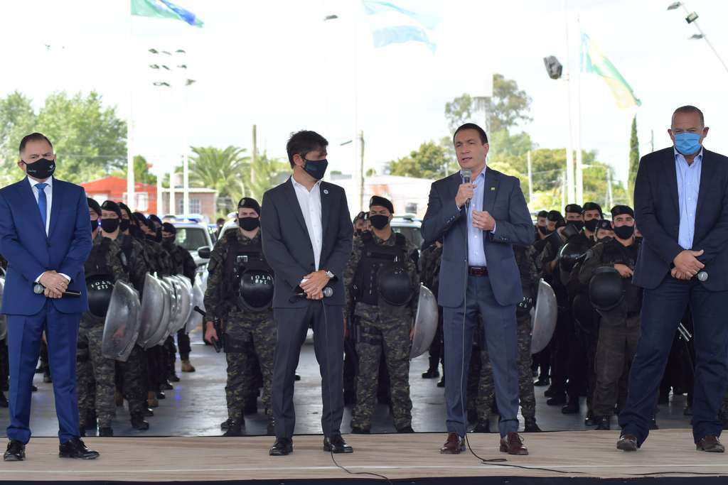 kicllof florencio varela watson policias 2