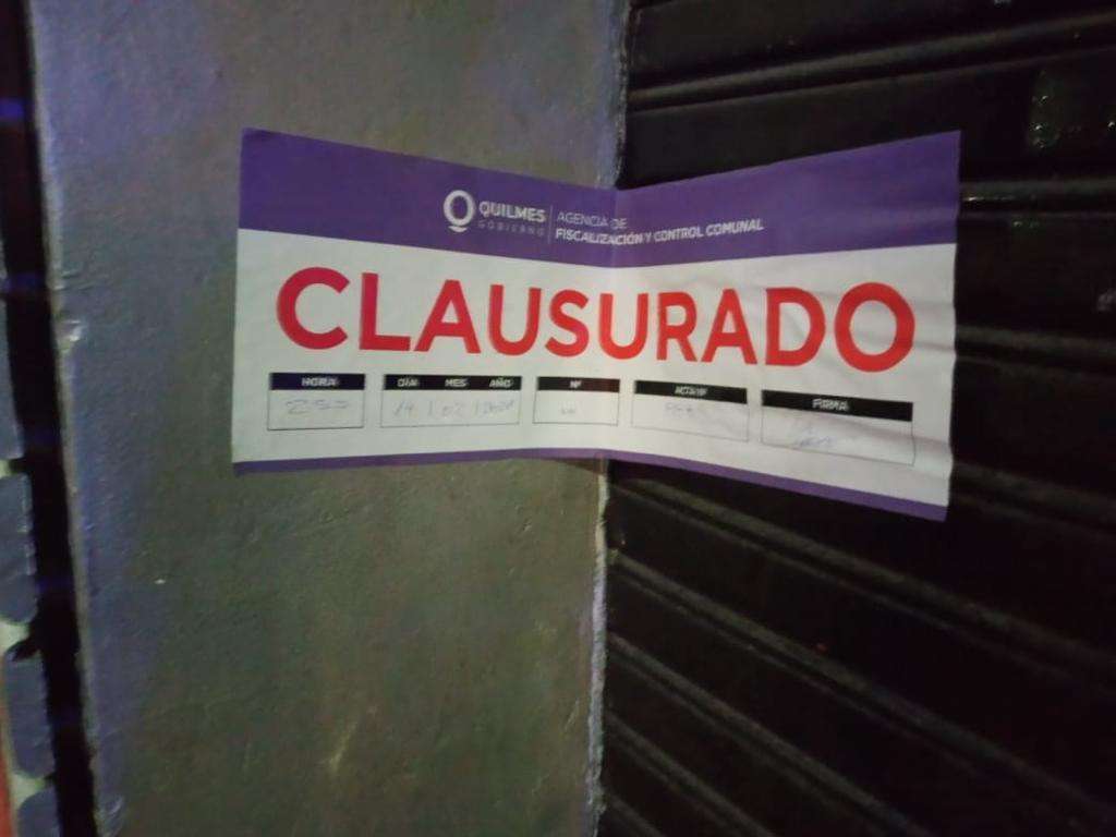 TRAS CONSTATAR VARIAS IRREGULARIDADES, SE CLAUSURÓ EL BOLICHE BAILABLE PUNTO LÍMITE (2)