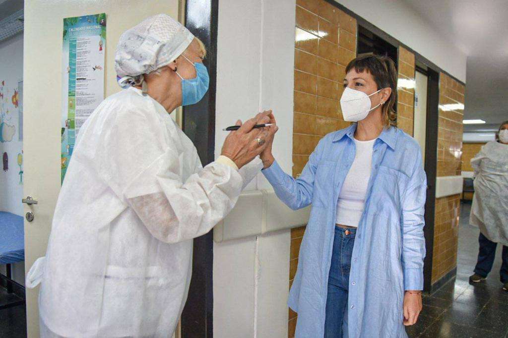 MAYRA SUPERVISÓ EL LANZAMIENTO DE LA CAMPAÑA DE VACUNACIÓN ANTIGRIPAL EN QUILMES (1)