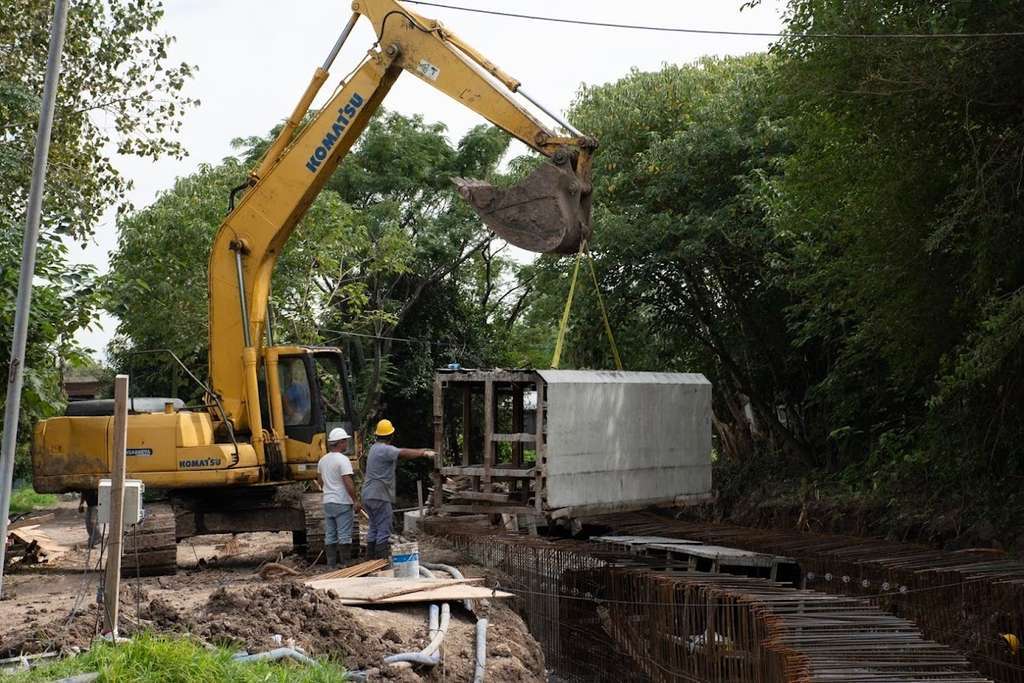 arroyo jimenez florencio varela entubamiento obra