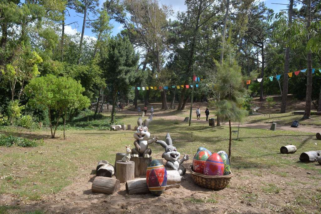 VILLA GESELL-Pascuas en el bosque (preparativos) (9)