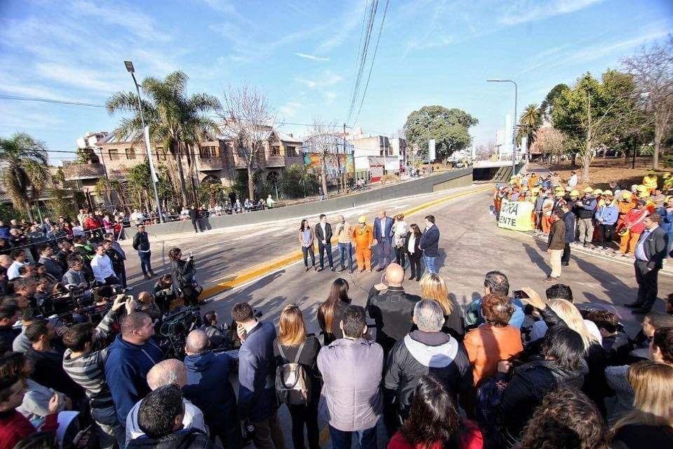 inauguracion-bajo-vias-bernal