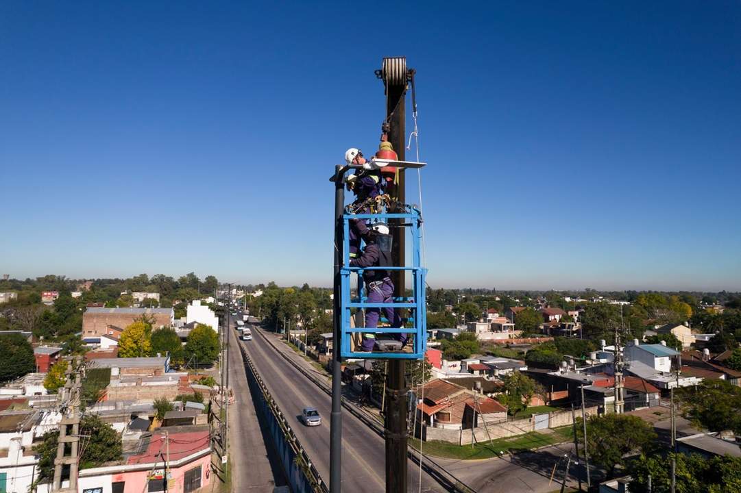 puente_claypole_cambio_luces_led