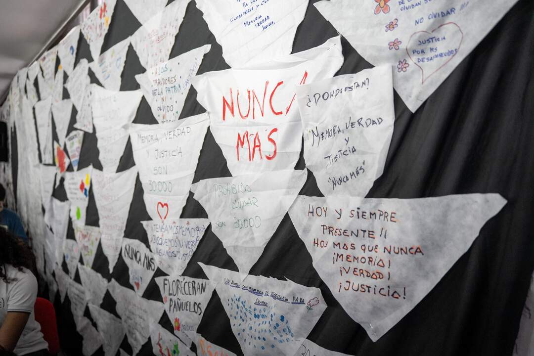 nunca mas pañuelos varela