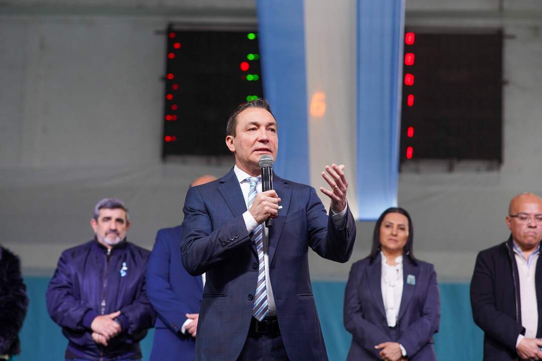 watson acto lealtad bandera varela